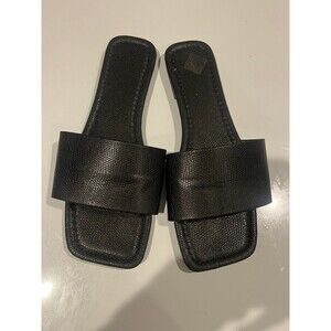 Women’s Black Flat Sandals